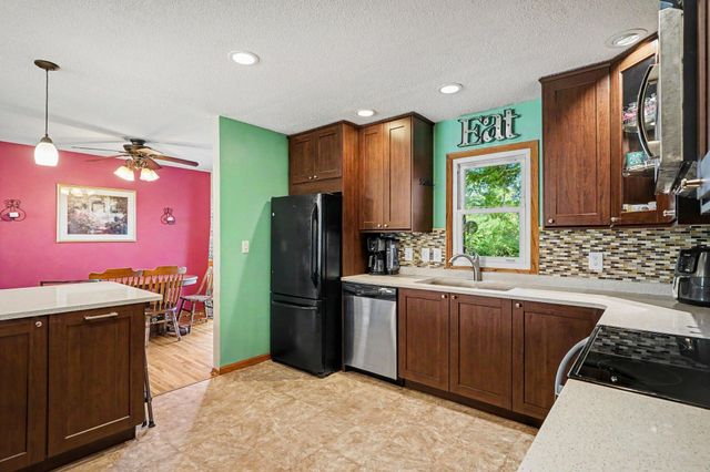 2045 Bluestone Lane, Eagan, MN 55122