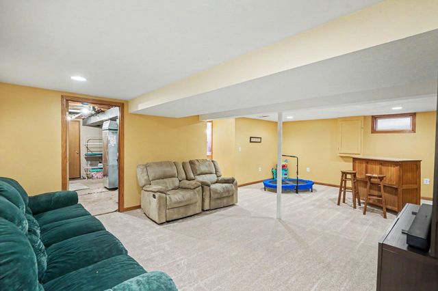 2045 Bluestone Lane, Eagan, MN 55122