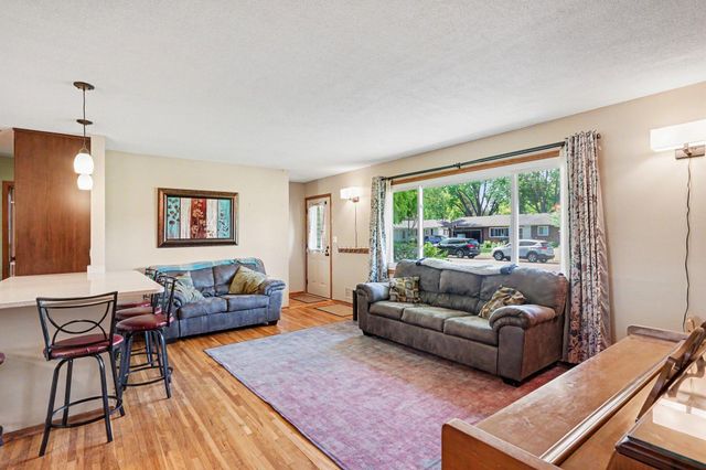 2045 Bluestone Lane, Eagan, MN 55122
