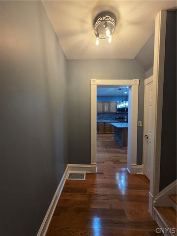 7 Prospect Street, Utica, NY 13501