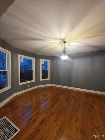 7 Prospect Street, Utica, NY 13501