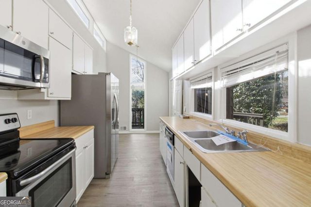 5309 Golfcrest Circle, Stone Mountain, GA 30088