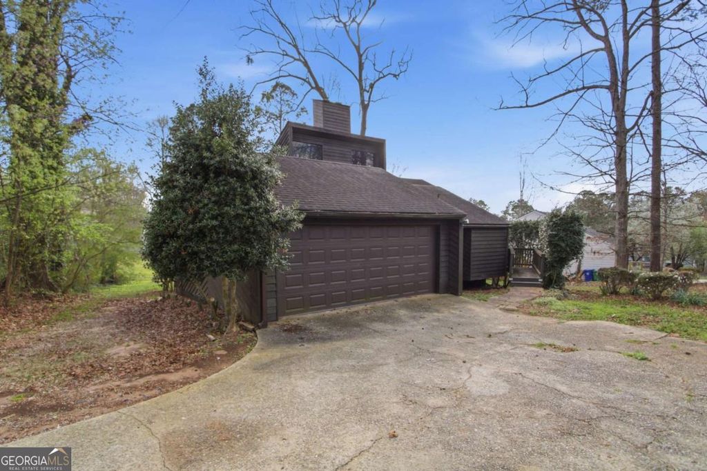 5309 Golfcrest Circle, Stone Mountain, GA 30088