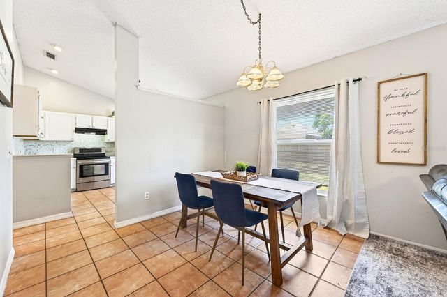 2037 GREYSTONE TRAIL, Orlando, FL 32818
