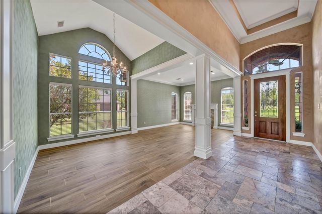 15444 Crown Oaks Drive, Montgomery, TX 77316