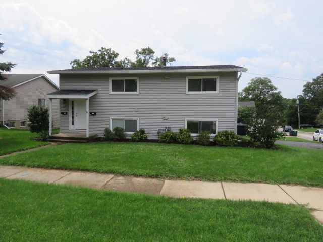 551 N Washington Avenue A, Batavia, IL 60510