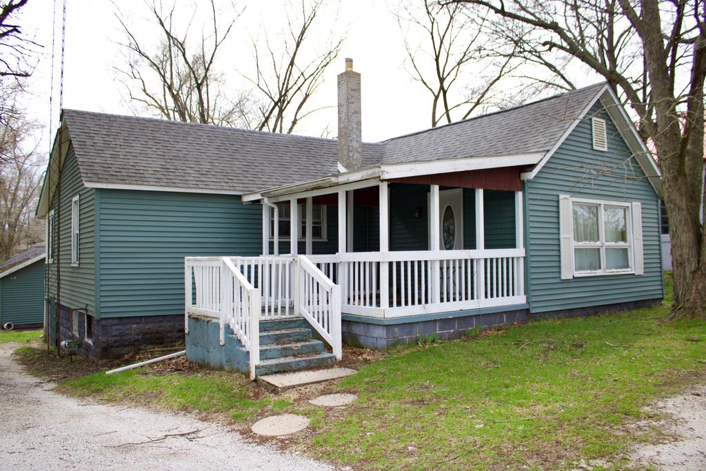 303 E Talmer Avenue, North Judson, IN 46366