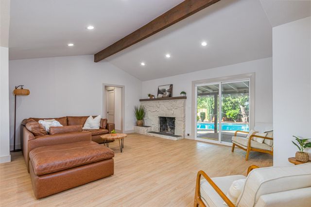 965 Jonas Ave, Sacramento, CA 95864