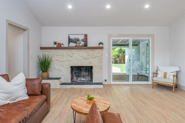 965 Jonas Ave, Sacramento, CA 95864