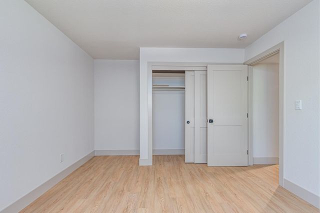 965 Jonas Ave, Sacramento, CA 95864