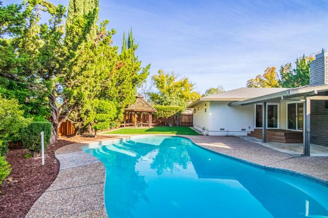 965 Jonas Ave, Sacramento, CA 95864