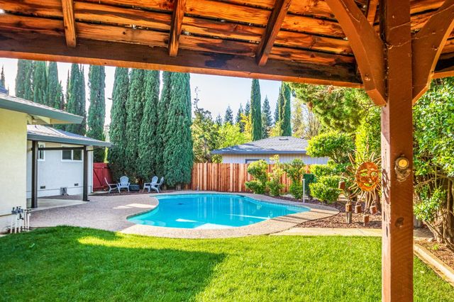 965 Jonas Ave, Sacramento, CA 95864