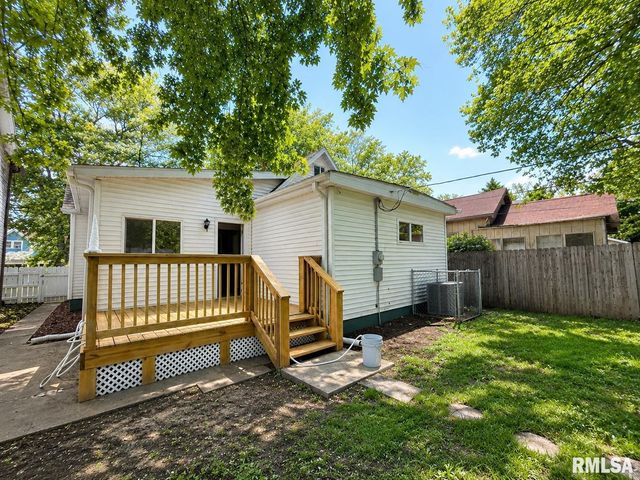 330 S STATE Street, Springfield, IL 62704