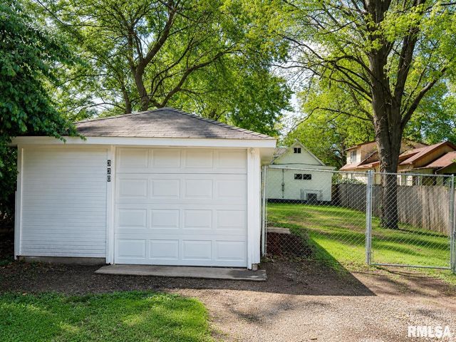 330 S STATE Street, Springfield, IL 62704