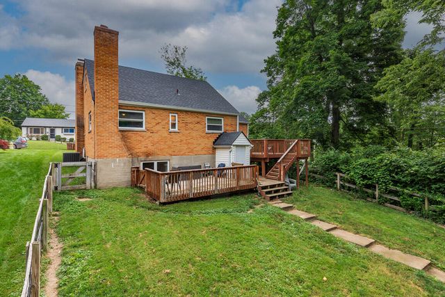 21 Woodland Avenue, Florence, KY 41042