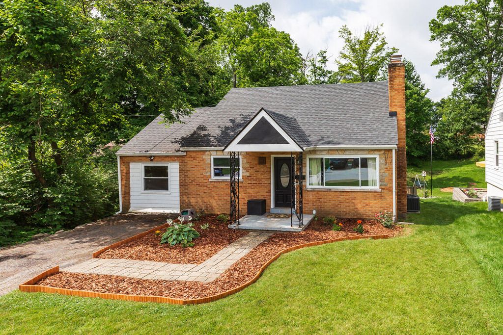 21 Woodland Avenue, Florence, KY 41042