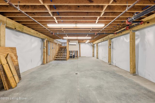 947 E Madison St, Louisville, KY 40204