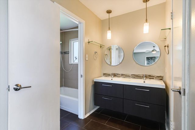 7105 Meadowood DR, Austin, TX 78723