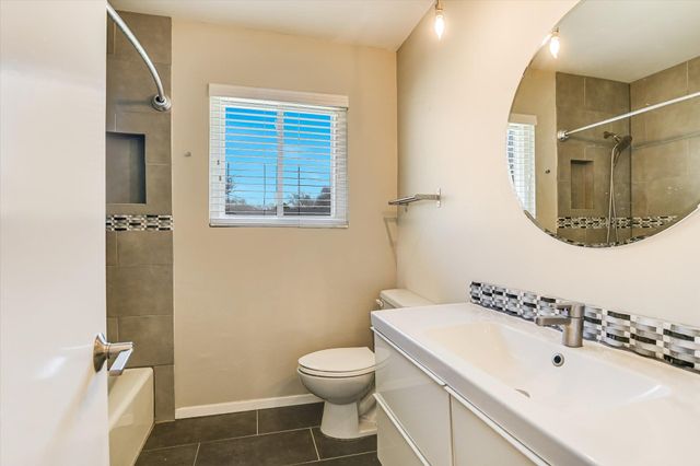 7105 Meadowood DR, Austin, TX 78723