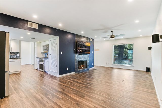 7105 Meadowood DR, Austin, TX 78723