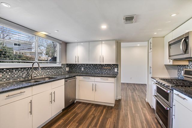 7105 Meadowood DR, Austin, TX 78723