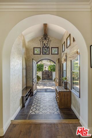 1000 S Citrus Avenue, Los Angeles, CA 90019