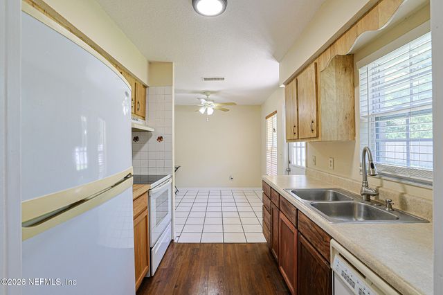 461 MELROSE Court, Green Cove Springs, FL 32043