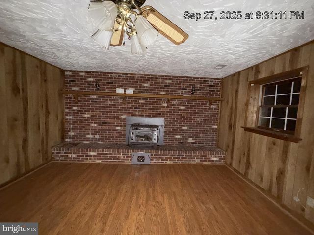 537 BUTTERNUT DR, Fredericksburg, VA 22408