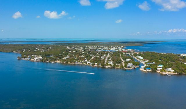 55 Jewfish Avenue, Key Largo, FL 33037