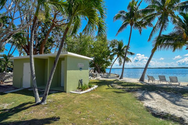 55 Jewfish Avenue, Key Largo, FL 33037