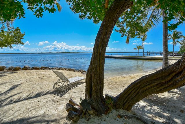 55 Jewfish Avenue, Key Largo, FL 33037