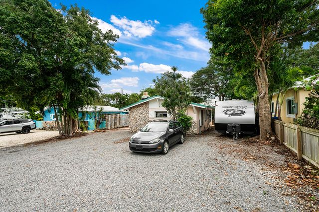 55 Jewfish Avenue, Key Largo, FL 33037