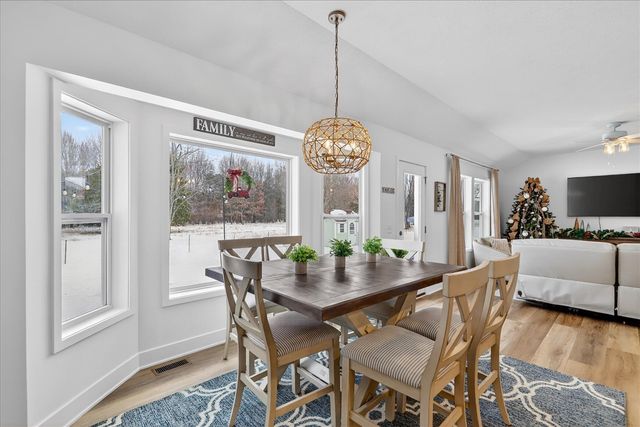 2434 Ashford Trail, Portage, MI 49024