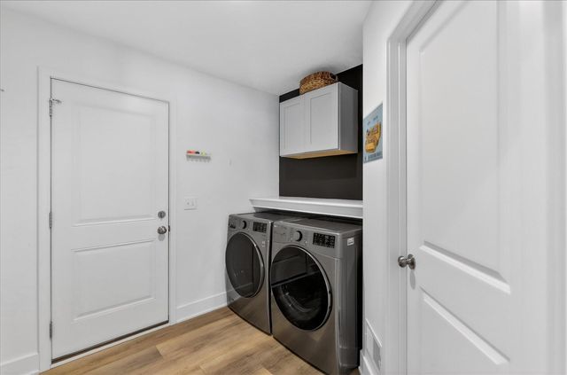 2434 Ashford Trail, Portage, MI 49024