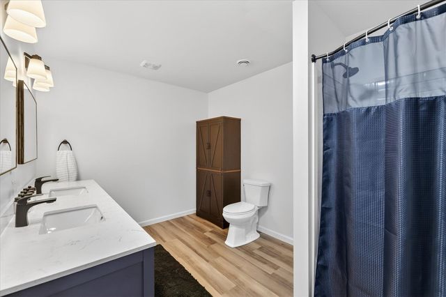 2434 Ashford Trail, Portage, MI 49024