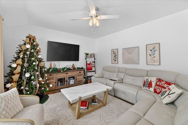 2434 Ashford Trail, Portage, MI 49024