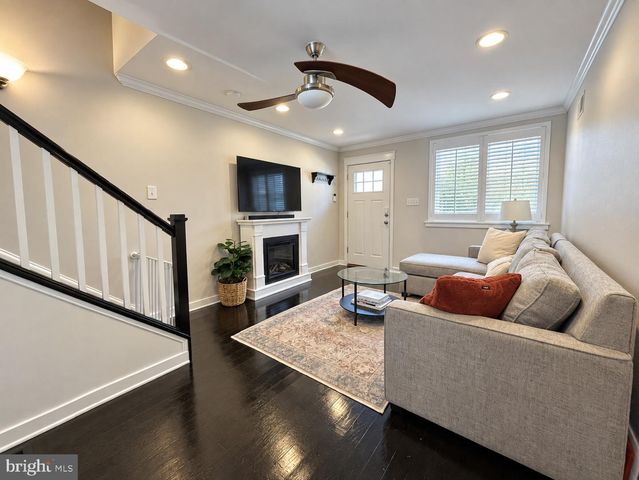226 MCCLELLAN ST, Philadelphia, PA 19148