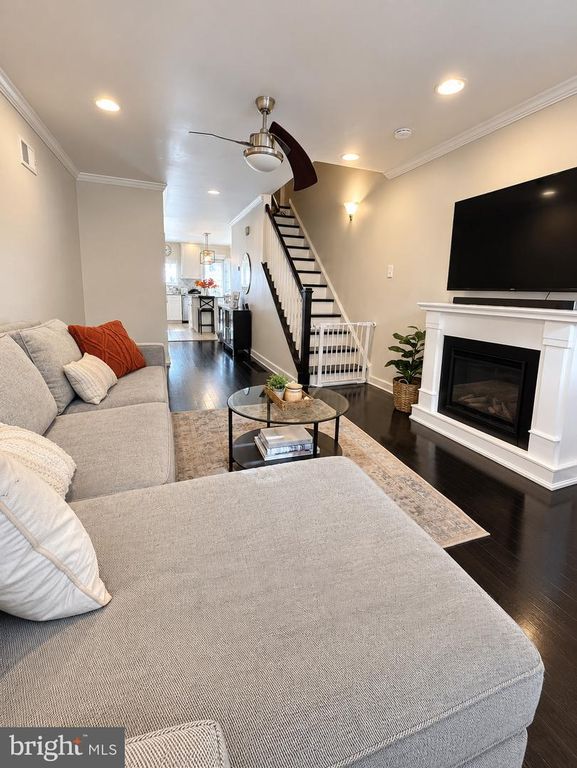 226 MCCLELLAN ST, Philadelphia, PA 19148