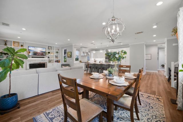 215 Calle Del Rey, Morgan Hill, CA 95037