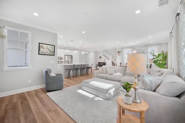 215 Calle Del Rey, Morgan Hill, CA 95037