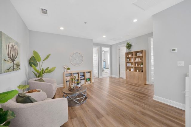 215 Calle Del Rey, Morgan Hill, CA 95037