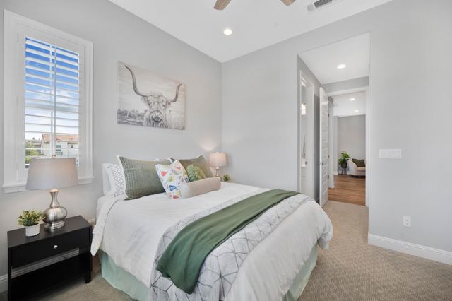 215 Calle Del Rey, Morgan Hill, CA 95037