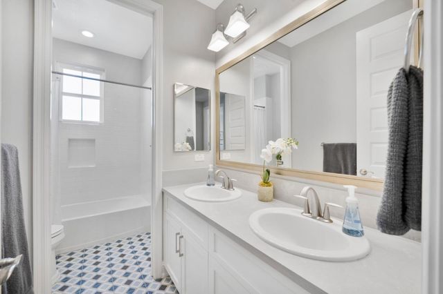 215 Calle Del Rey, Morgan Hill, CA 95037