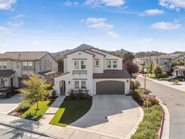 215 Calle Del Rey, Morgan Hill, CA 95037