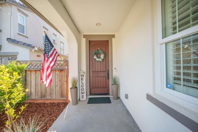 215 Calle Del Rey, Morgan Hill, CA 95037