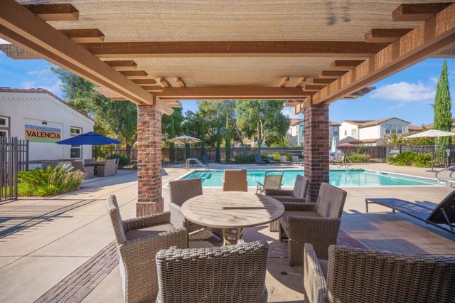 215 Calle Del Rey, Morgan Hill, CA 95037