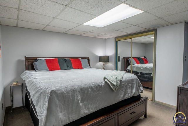 1033 SW Marge CT, Topeka, KS 66615