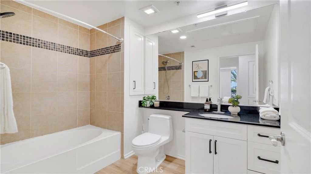 Image 18 of property listing at 1438 Scholarship, Irvine, CA 92612