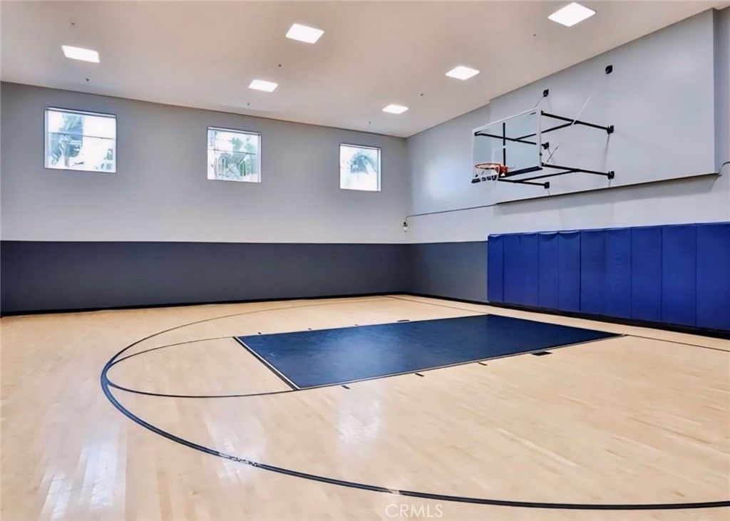 Image 29 of property listing at 1438 Scholarship, Irvine, CA 92612