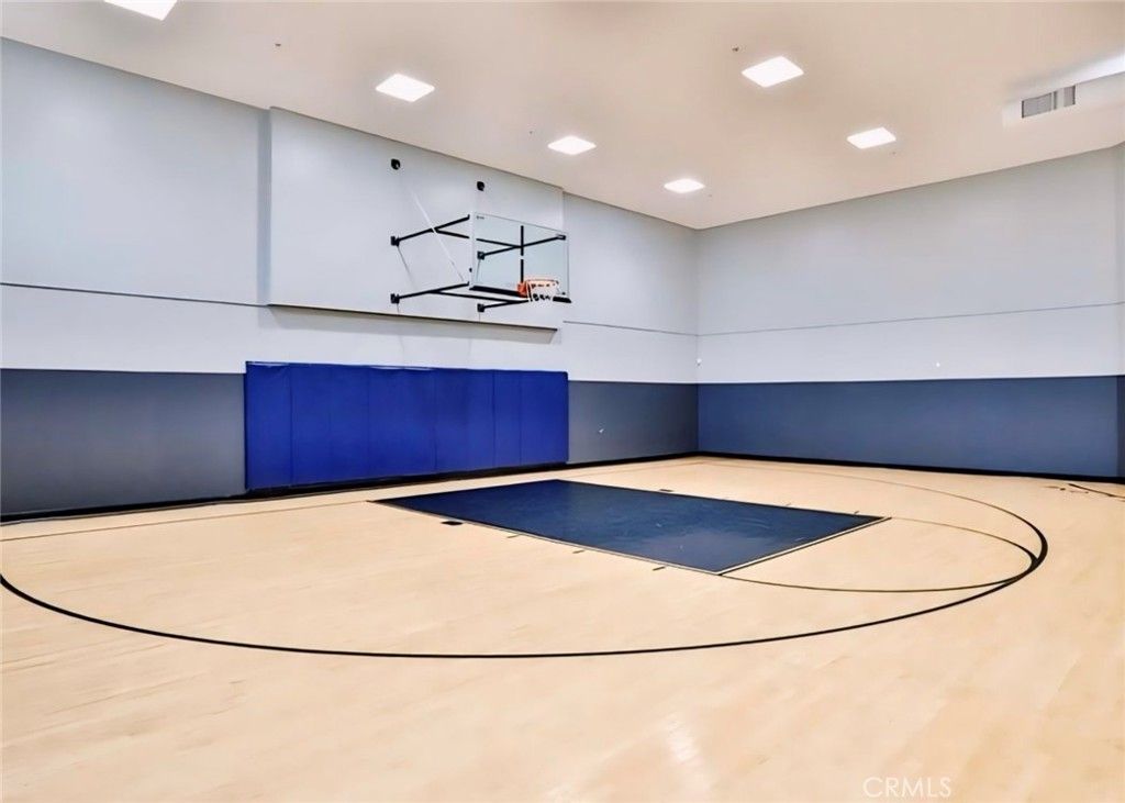 Image 30 of property listing at 1438 Scholarship, Irvine, CA 92612